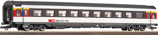 Passenger car 1st class type EW-IV<br /><a href='images/pictures/Roco/45327.jpg' target='_blank'>Full size image</a>